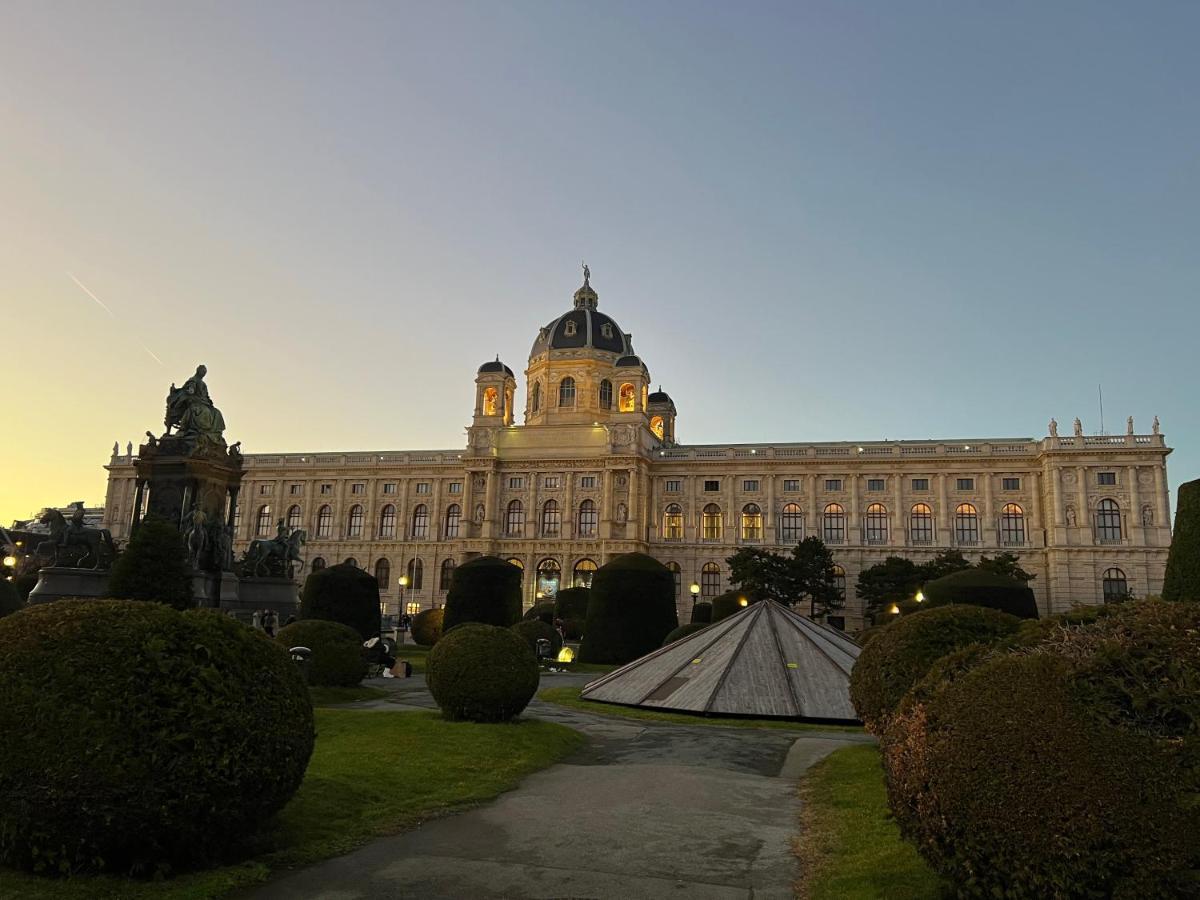 Vienna Design Apartment By Rabe - Kostenfreier Parkplatz & Netflix & Coffee-Bar - Nahe Schloss Schoenbrunn Exterior foto